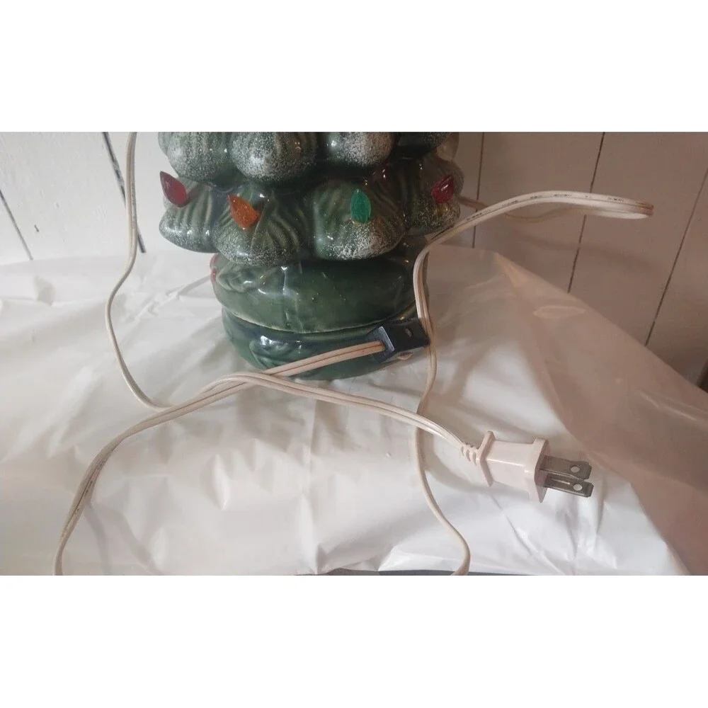 Vintage 1970’s Ceramic Flocked Christmas Tree & Holly Base & It Lights Up 11.5